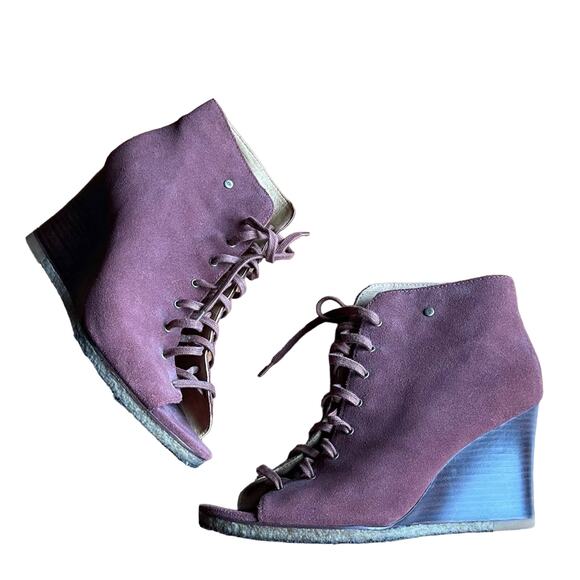 UGG Burgundy Suede Leather Lace Up Wedges Size 10 - Picture 1 of 11